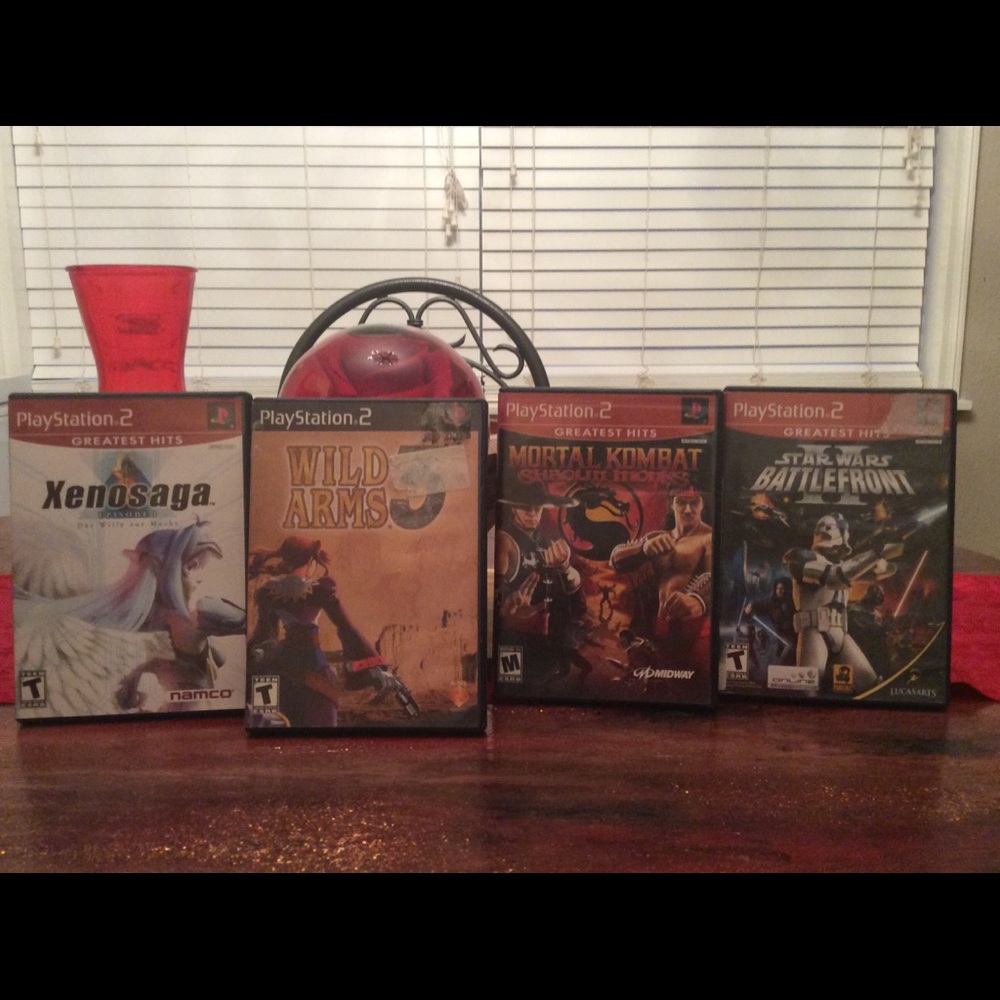 Video games PS 2, 4 in each column